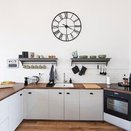 Treize Maison 3 Bed House In Centre Of Saint Severin Exteriör bild