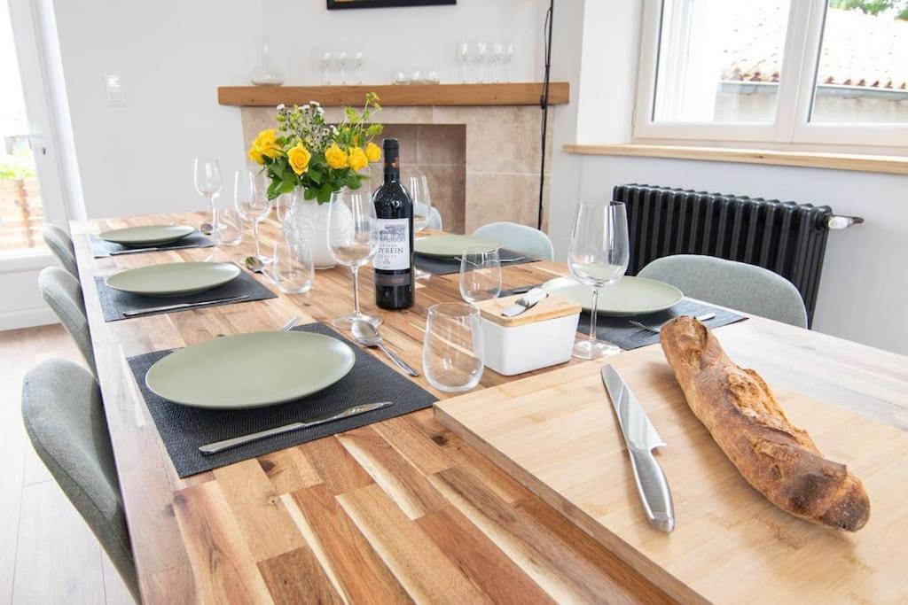 Treize Maison 3 Bed House In Centre Of Saint Severin Exteriör bild