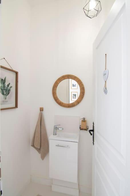 Treize Maison 3 Bed House In Centre Of Saint Severin Exteriör bild