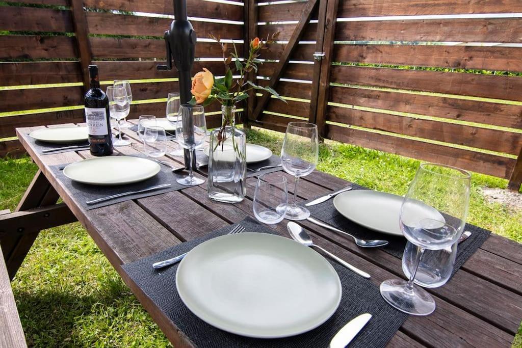Treize Maison 3 Bed House In Centre Of Saint Severin Exteriör bild